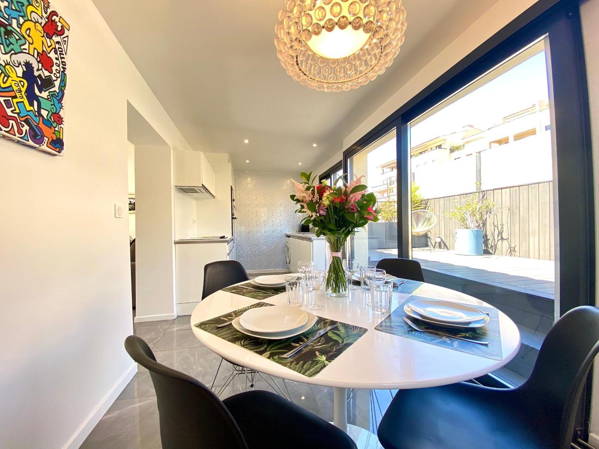 Luxury "Les Toits Du Soleil" - Magnifique Appartement Avec Terrasses Et Jacuzzi - Centre De Cannes - By Scls Locations Buitenkant foto